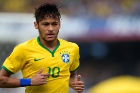 爱游戏体育-瑞士队带队取胜！，杜兰特重要时刻败北再创辉煌时刻